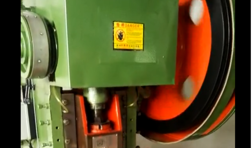 30mm厚EVA模切冲压设备试机视频