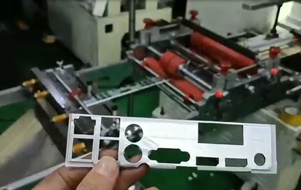 导电泡棉模切机冲型视频