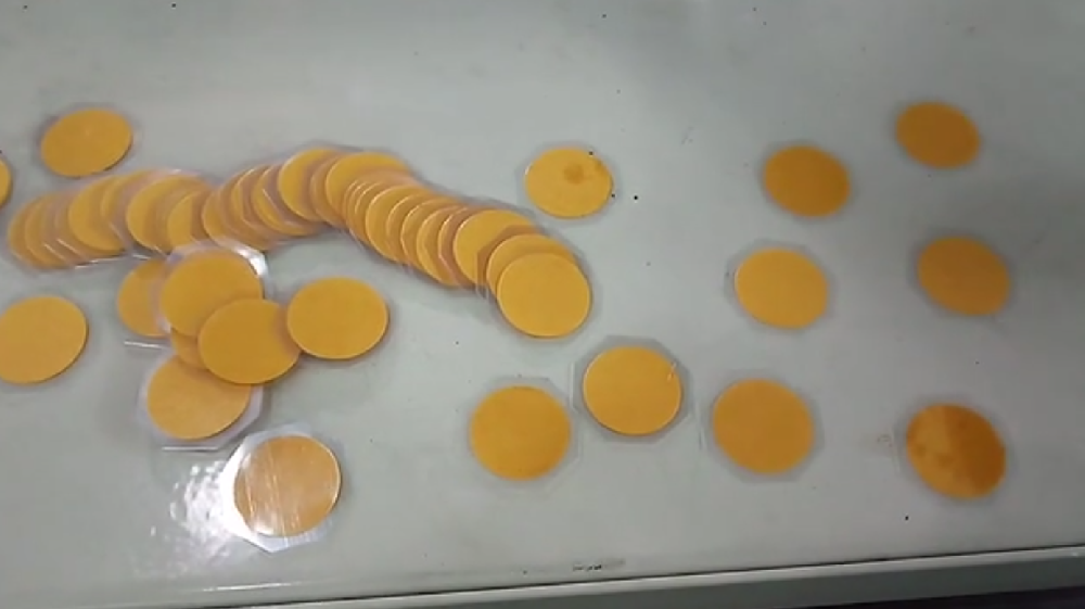 小孔套位模切机，医疗产品模切