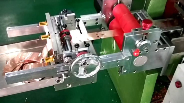 高压电箱铜箔自动冲切切片模切机