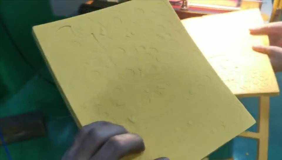 eva模切图案形状冲型机器生产视频