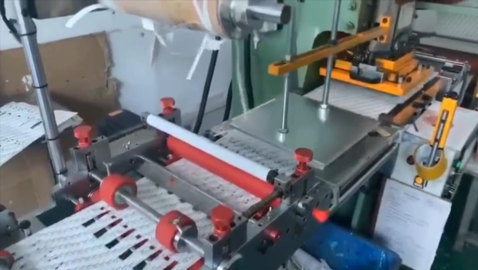 大面积双面胶模切机加装改装视频