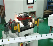 空调风口型材冲型模切