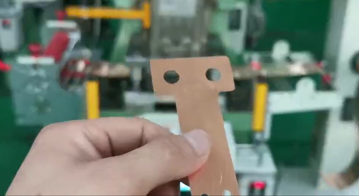 铜片铜条冲压冲床_铜箔冲压设备