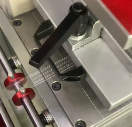 橡胶圈橡胶条模切冲压加工视频