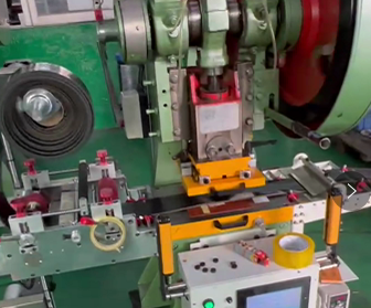 eva卷材全自动化压痕模切视频