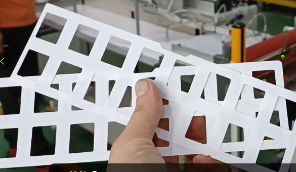 方形卡片模切机冲切视频